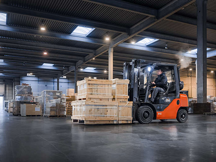 Magazzinaggio e logistica Magazzinaggio e logistica